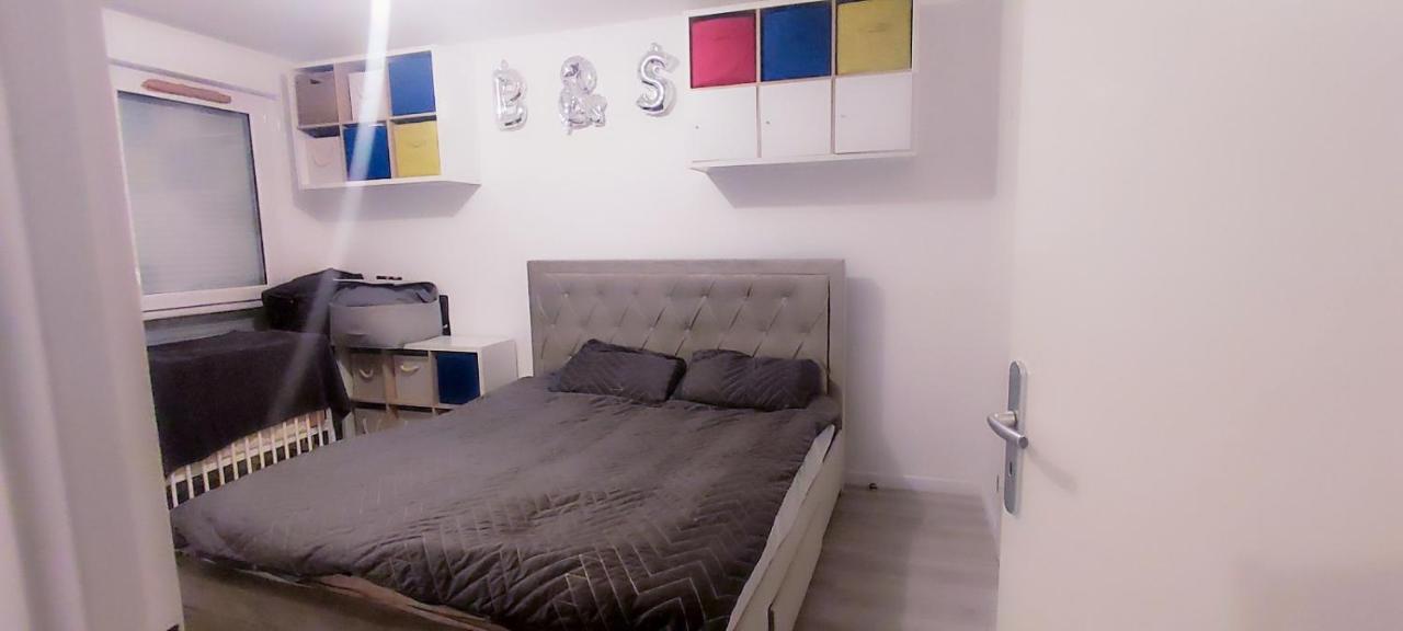 Jolie Appartement Avec Un Jardin Meaux Kültér fotó